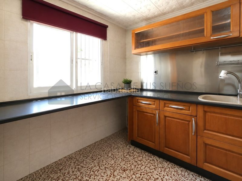 Foto 3ad0cb0d-8679-4197-a876-a7f7f3c96194. Masia a Petrer