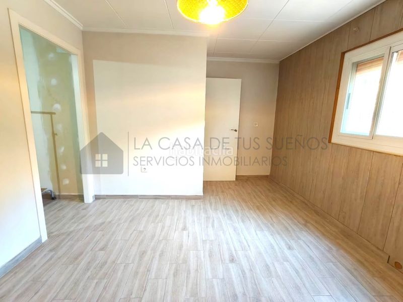 Foto 4b98bc3b-3be6-4546-b7ae-d58e72cee41f. Masia a Petrer