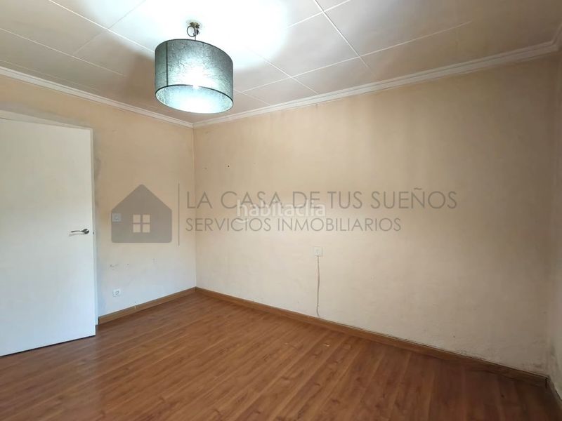 Foto f6eb5d4c-6f62-4b7f-8a55-a2dc6b39c23f. Masia a Petrer