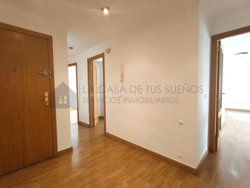 Foto 7c566aed-9da0-441d-994d-5968b51548b3. Pis amb aparcament a Sax