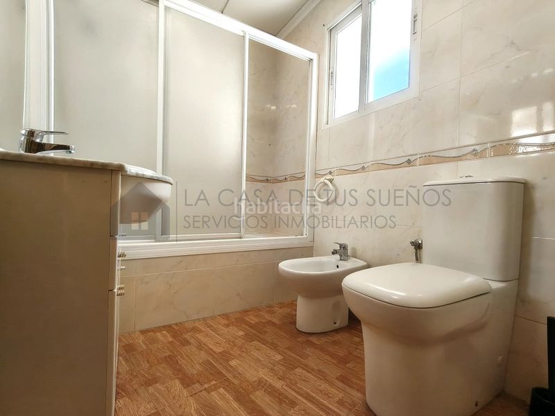 Foto 77f7b0d0-8d72-4385-bda4-8f4c397d86ec. Casa a Sax