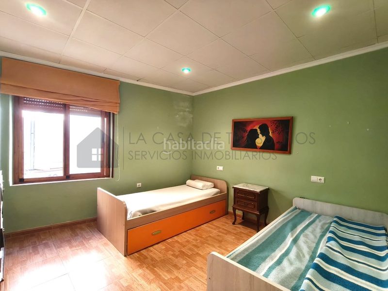 Foto e83fcd9a-de5c-44fb-ac0d-a8b65b5790f9. Casa a Sax