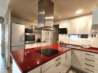 Appartamento  Calle mtr valera. Fantastico piso en zona centrica de sax con 4 hab.