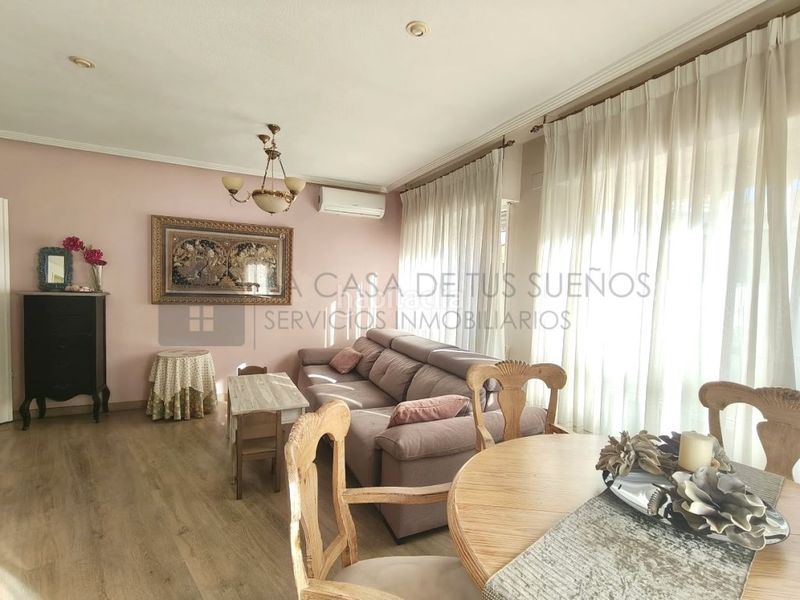 Foto 55ea6be9-c2c9-4374-9b2d-3830b407325d. Pis a Sax