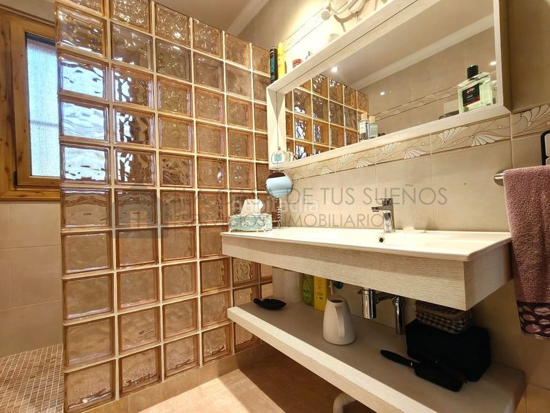Foto 84126af9-40e2-4ad3-b4cb-17d3ac9acc1a. Xalet a Sax