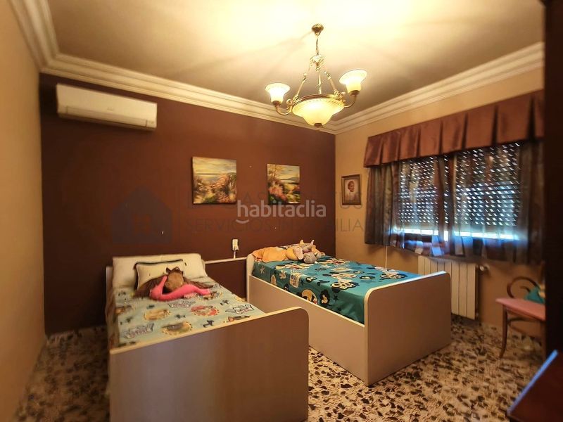 Foto dbcf2224-9bdd-41f6-8ec4-497d3a23420d. Xalet a Sax