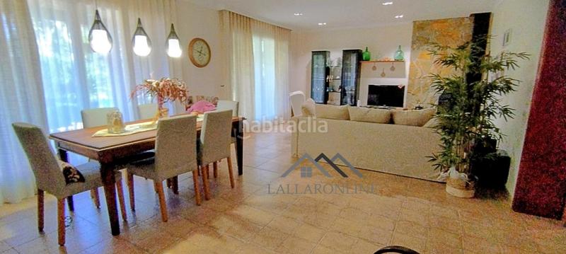 Foto 21d43c66-506f-4570-bf4a-22038dcfccf1. Casa amb calefacció aparcament piscina a Vallirana