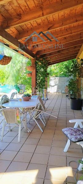 Foto 84597a63-8f4b-42e6-8ec9-8dd210bab59e. Casa amb calefacció aparcament piscina a Vallirana