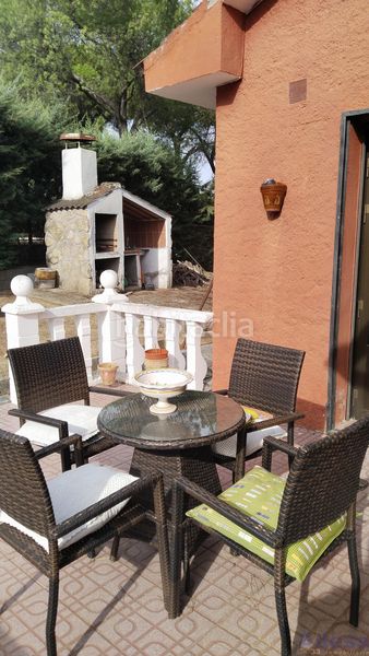 Foto cfaec37f-3c35-4992-8ea8-ddc265f28b00. Xalet amb calefacció aparcament piscina a Almorox
