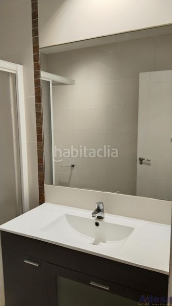Foto 6a620f66-bb8e-4555-b25d-65fcccc18e23. Dúplex amb calefacció aparcament piscina a Centro Navalcarnero