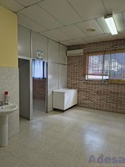 Local Comercial a Centro. Navalcarnerolocal
