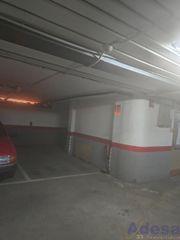 Car parking en Centro. Navalcarnerogaraje