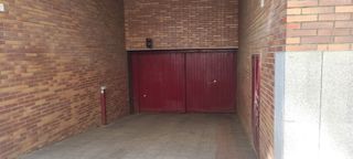 Lloguer Aparcament cotxe  S�nchez pacheco. Plaza de garaje en alquiler en calle saturnino calleja
