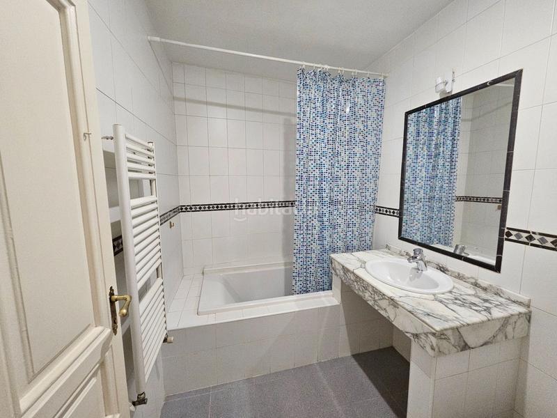 Foto 933470bb-9cb7-4263-8325-35d3948cfc38. Rent flat with heating in Almagro Madrid