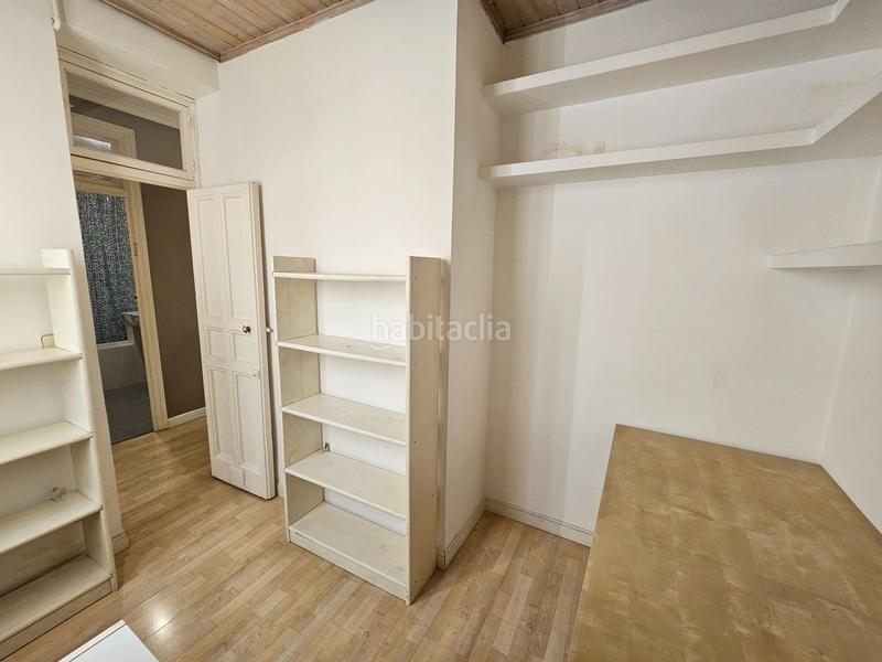 Foto fcba5e7c-3946-499f-acc3-fdae3fae6732. Rent flat with heating in Almagro Madrid