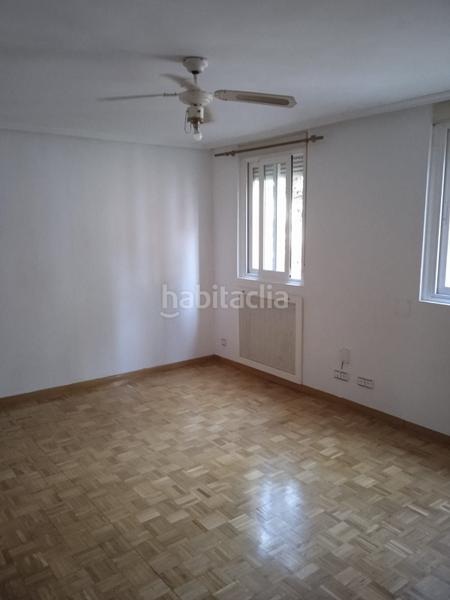 Foto 0d5cfd01-e1d2-4b15-a9f5-f701e419980a. Piso  en venta en calle poeta blas de otero en Madrid