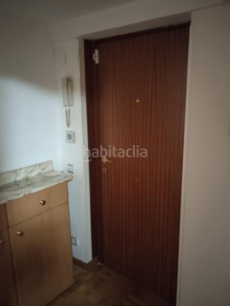 Foto 5c189a90-0e00-4a7a-ae4a-44558aacfc01. Piso  en venta en calle poeta blas de otero en Madrid