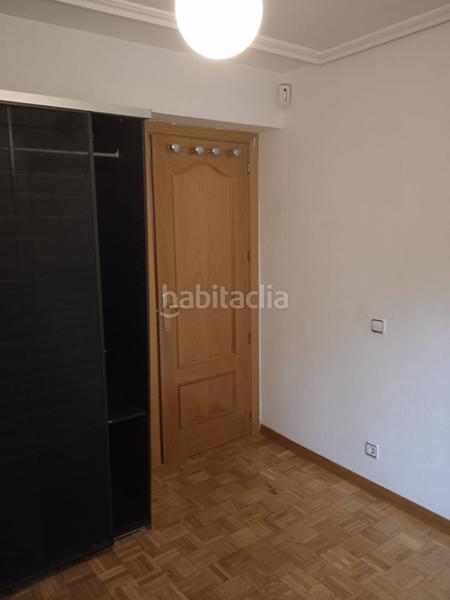 Foto 5dd506f0-ccfd-493d-92ca-e2c2756fea06. Piso  en venta en calle poeta blas de otero en Madrid