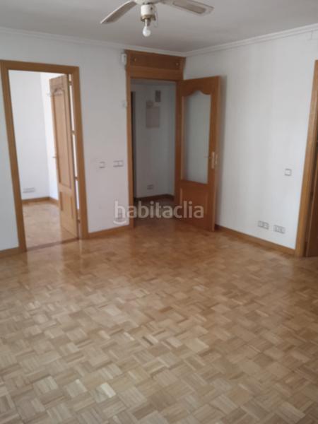 Foto 737e4fac-c0ee-46ca-b31c-4cc409fe156c. Piso  en venta en calle poeta blas de otero en Madrid