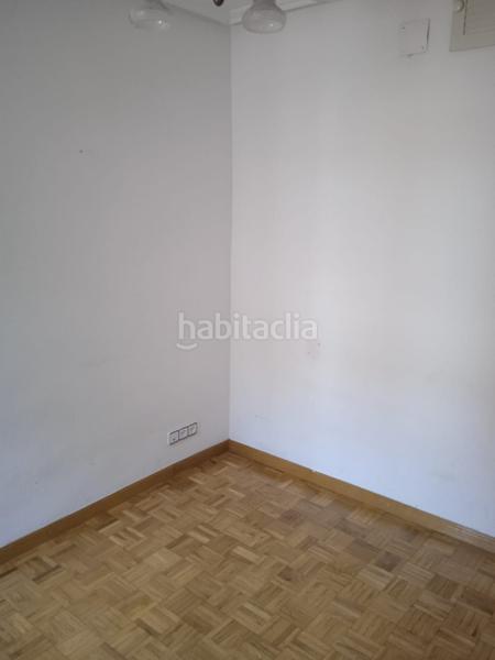 Foto 7d5e2fce-fa3c-4502-b2c7-c29a22eedab6. Piso  en venta en calle poeta blas de otero en Madrid