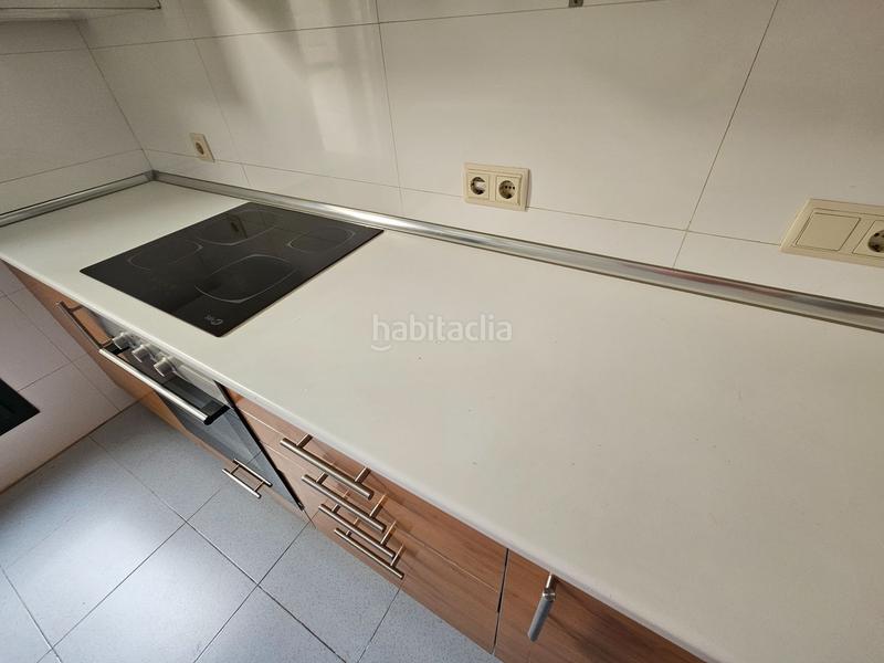 Foto 0241fb5b-1944-4dc9-9acb-3784cfd1800c. Alquiler ático  en alquiler calle antracita, en Legazpi en Madrid