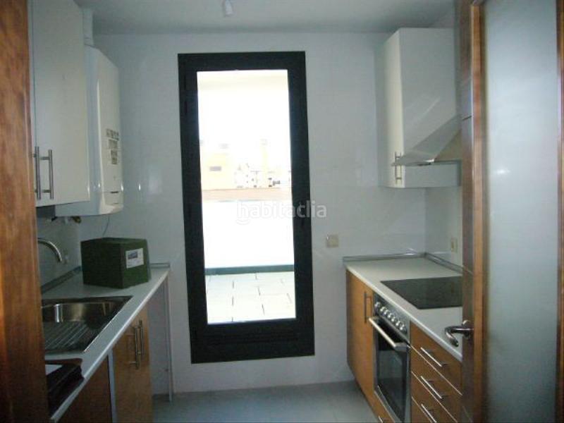 Foto 1fca26ae-f4d2-4b0a-9a34-4c9c0dd5b5a4. Alquiler ático  en alquiler calle antracita, en Legazpi en Madrid