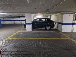Car parking  Vicente ferrer. Plaza de garaje en venta en calle san vicente ferrer