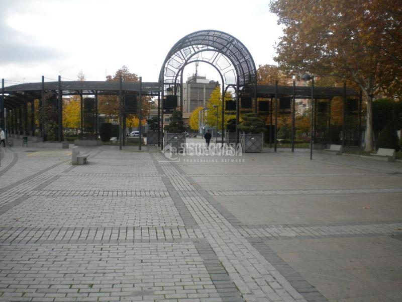 Foto d98095c2-740c-4ed4-8fda-835362aa009e. Location local commercial dans Centro Móstoles