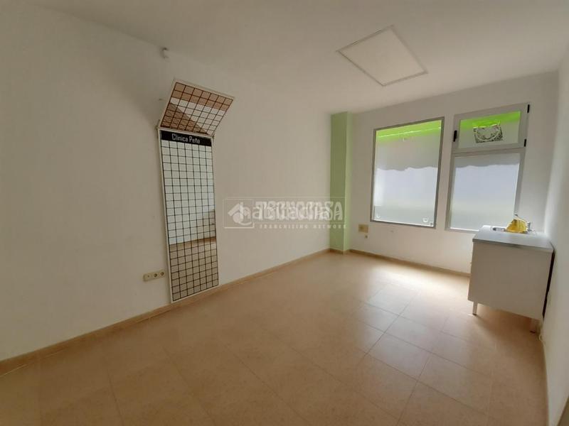 Foto 0fb35808-9534-4340-9566-aee76979914e. Rent business premise in Centro Móstoles
