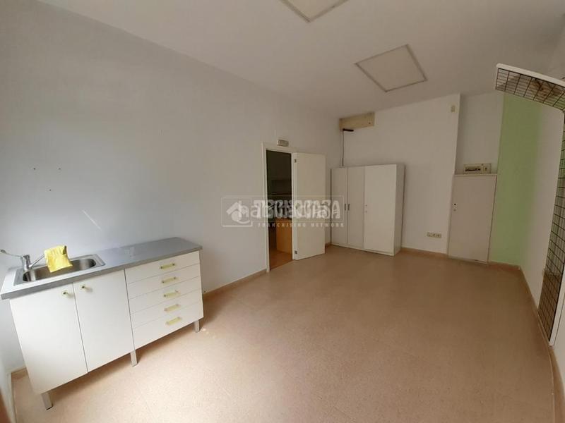 Foto 21131ec8-048e-41e4-9f17-fb757737c909. Rent business premise in Centro Móstoles