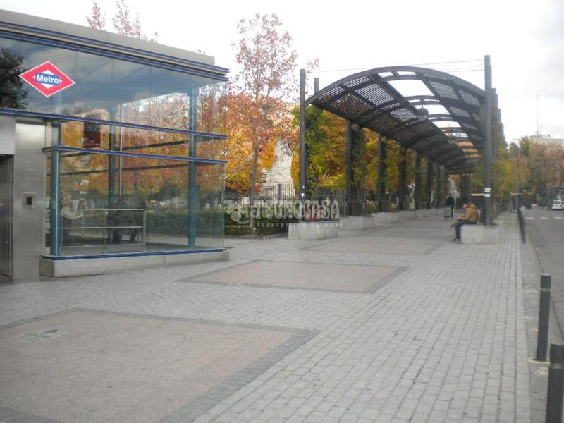 Foto 03b5e847-9467-4340-89ef-e53bb443435d. Parking coche boxplaza de garaje en venta en Centro Móstoles