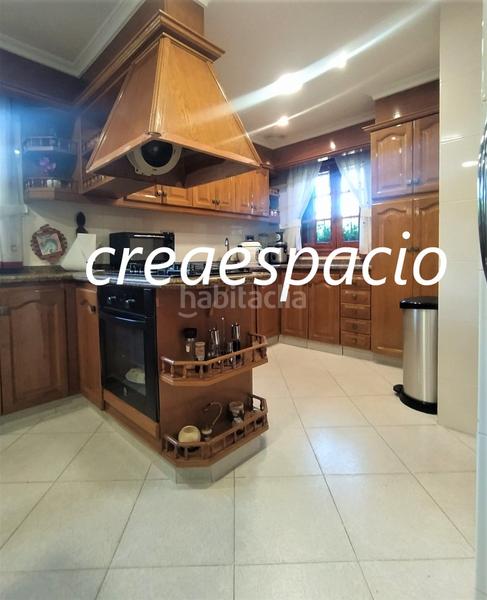 Foto 3d6a2fd6-291d-4e40-8cbe-b24ef23bd960. Casa en carrer cirerers 14a en Casas Verdes Paterna