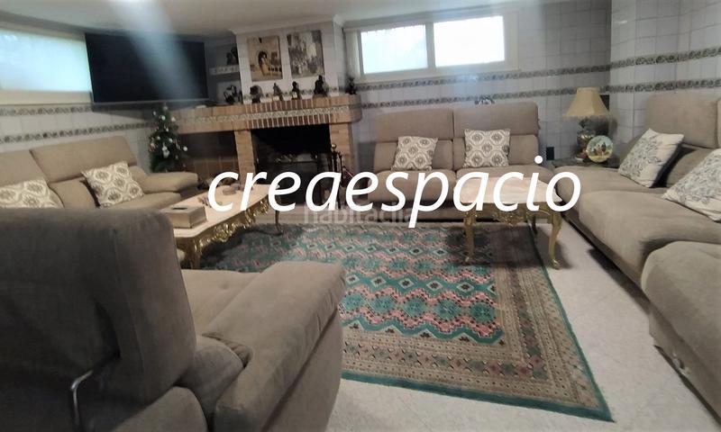 Foto 421aba6a-0c8d-41cc-92db-4a64a9427cd9. Casa en carrer cirerers 14a en Casas Verdes Paterna
