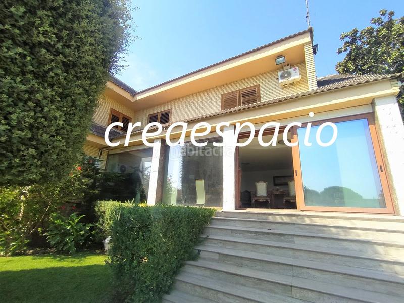 Foto db93659d-49e6-433c-9f0f-d6b759a5f3c0. Casa en carrer cirerers 14a en Casas Verdes Paterna