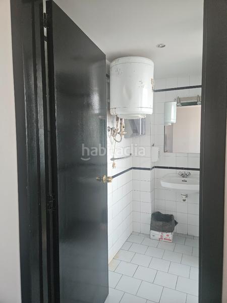 Foto 04e0ce34-c7f5-43ab-9075-48811ebcbd51. Office space with heating in Delicias Madrid