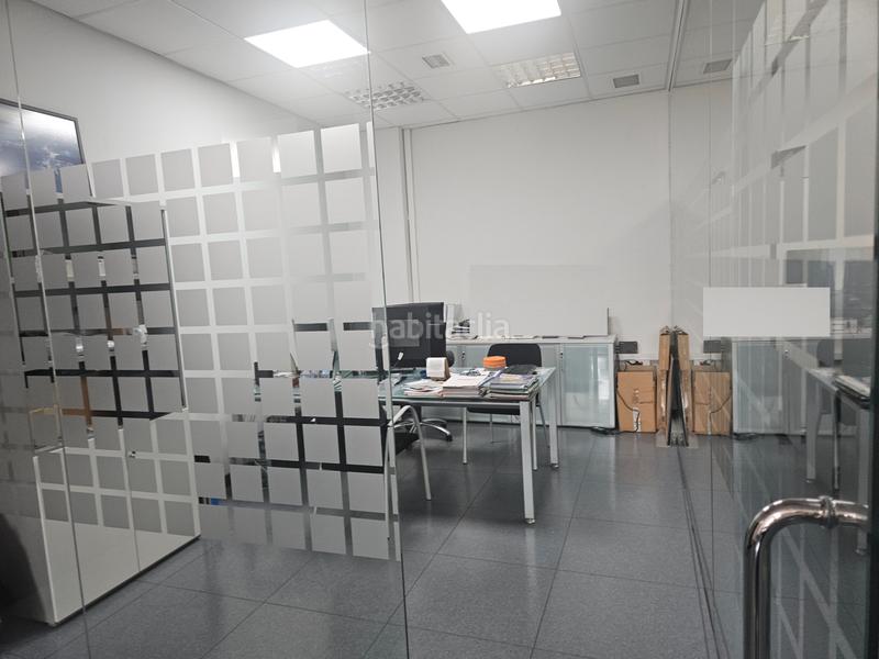 Foto 48e53adb-6990-46d2-8a6c-b5319df03a1f. Office space with heating in Delicias Madrid