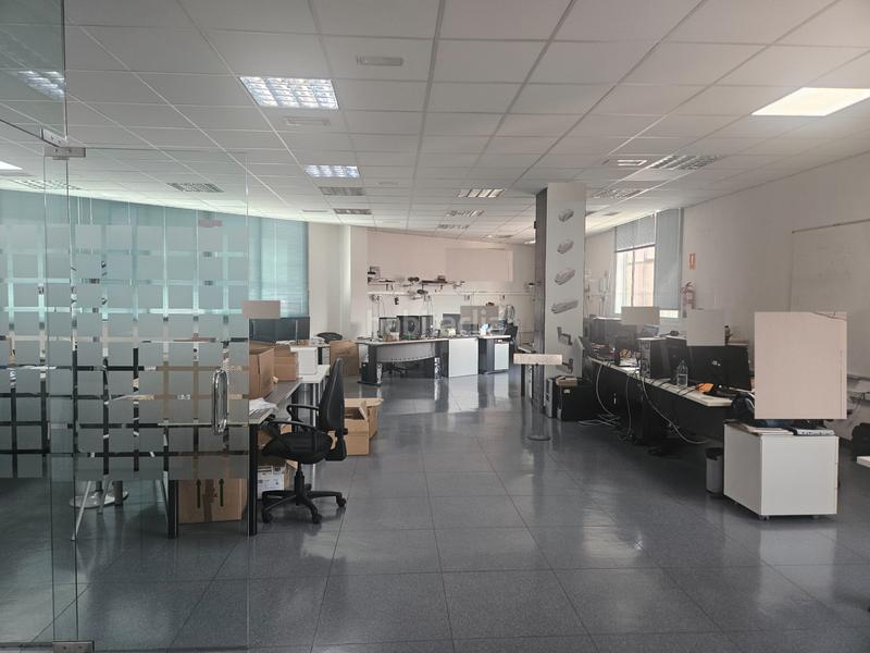Foto eb2e7bae-4350-45ae-870e-bf6f4121cddd. Office space with heating in Delicias Madrid