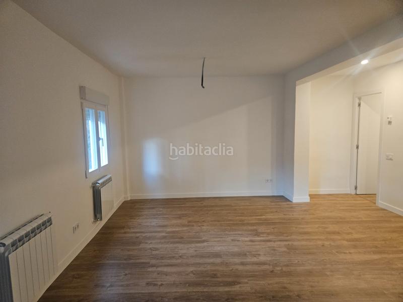 Foto 02e9a7d9-723a-498e-89ed-8b901a446baa. Rent flat with heating in Comillas Madrid