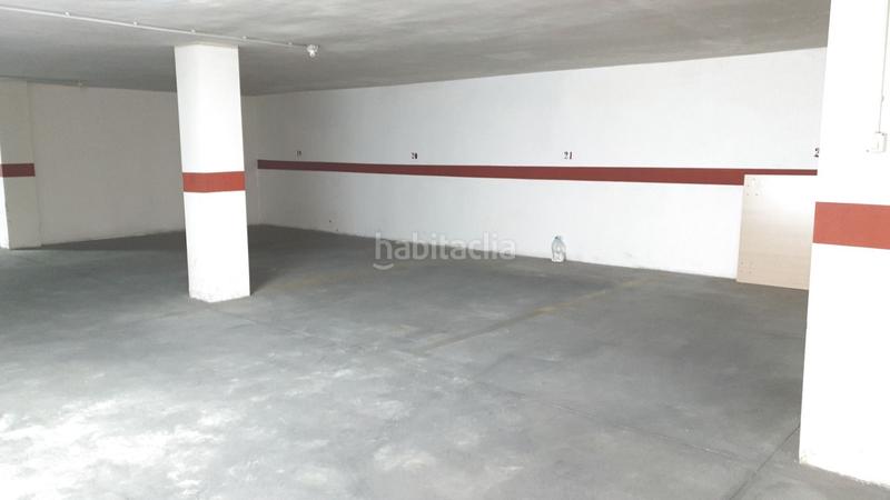 Foto cb905555-37cc-4354-b5e3-866c15f97f3d. Aparcament cotxe a carrer murillo 11 a Petrer