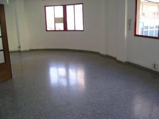 Lloguer Oficina a Centro. Entresuelo de  oficinas 100 m2, céntrico. 350 €