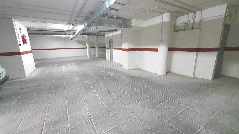 Foto 08426f2a-2395-4c49-9d92-415814c6075f. Car parking in Petrer