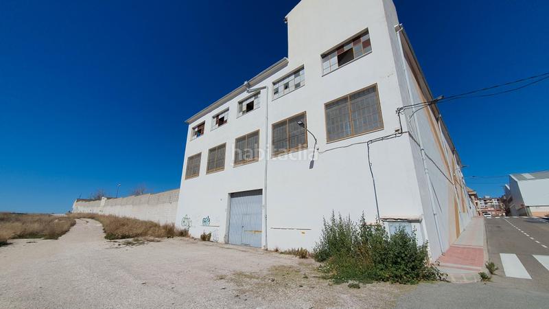 Foto d68db231-794a-457b-b1c1-4a9afce48163. Industrial building in Ibi