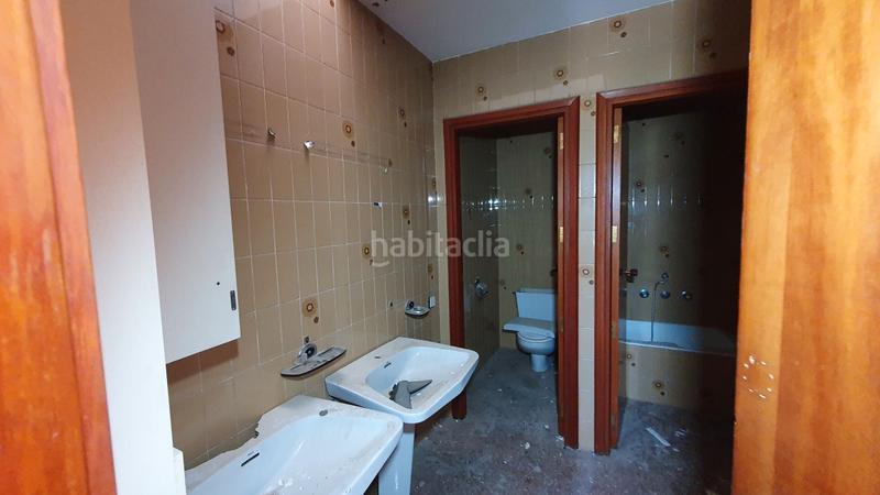 Foto f04ba7e5-e644-40ae-9022-0f54e2a05af2. Industrial building in Ibi