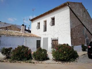 Masia a Jumilla. Casa rustica de 200 m2 en pedanía jumilla pinoso. 125.000 €