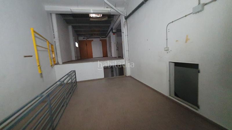 Foto 0a2f940d-d1f3-4836-ac43-74f720c12ae8. Edificio  , planta baja local y planta primera viviendas 153.500 euros en Onil