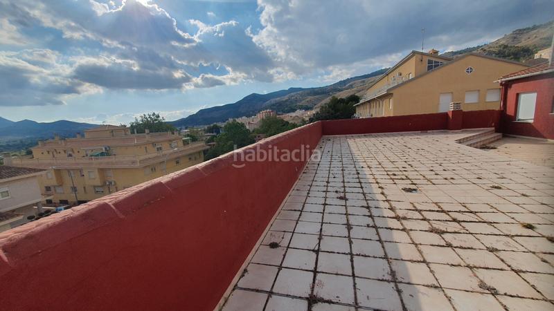 Foto 0a5c6aff-0e1d-4e64-b24d-1df38d38ccbe. Edificio  , planta baja local y planta primera viviendas 153.500 euros en Onil