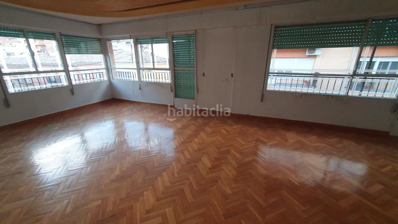 Foto 1064396e-db96-4a92-8ee5-8007ae2b43c6. Edificio  , planta baja local y planta primera viviendas 153.500 euros en Onil