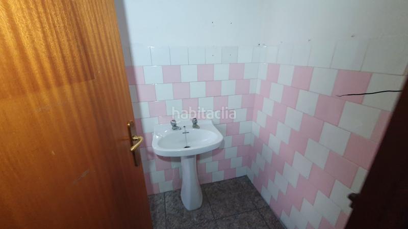 Foto 6b21627f-75ad-4a5d-bfda-54ba432ada9d. Edificio  , planta baja local y planta primera viviendas 153.500 euros en Onil