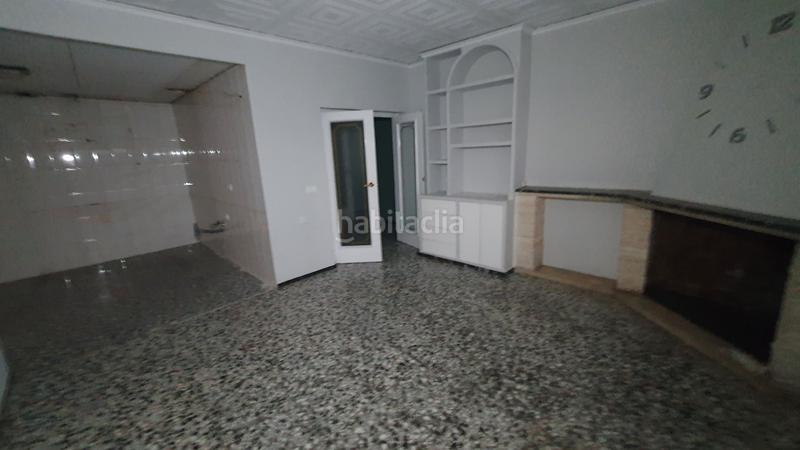 Foto 6beb6600-2345-4efc-8944-30e8c9b075c6. Edificio  , planta baja local y planta primera viviendas 153.500 euros en Onil
