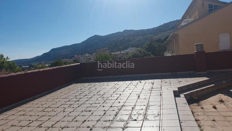 Foto ae643a9a-9cac-4c21-a71c-fc7bbe80ccf5. Edificio  , planta baja local y planta primera viviendas 153.500 euros en Onil